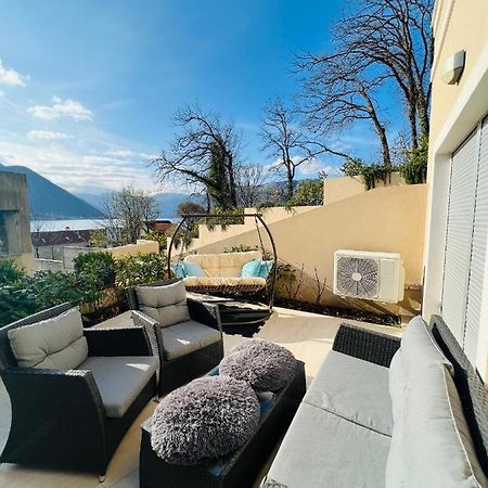 Apartment With Terrace And Private Parking Kotor Bagian luar foto