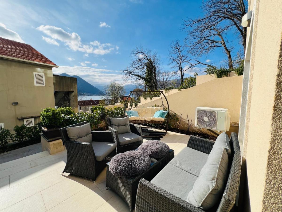 Apartment With Terrace And Private Parking Kotor Bagian luar foto
