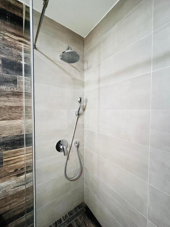 Apartment With Terrace And Private Parking Kotor Bagian luar foto